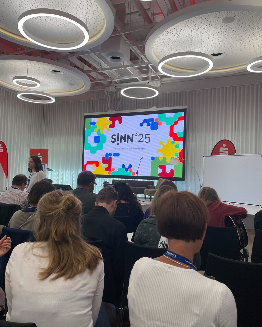 Instagram post from seed.schule. This post is in position 1.